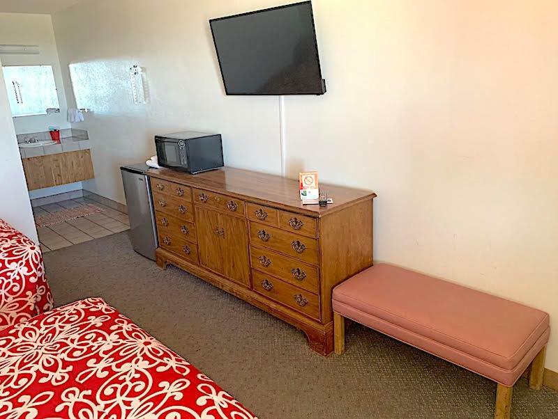 Canyons End Motel Meadview Bagian luar foto